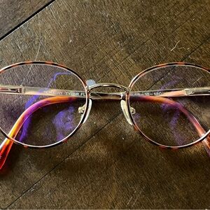 Round Tortoise Shell Glasses